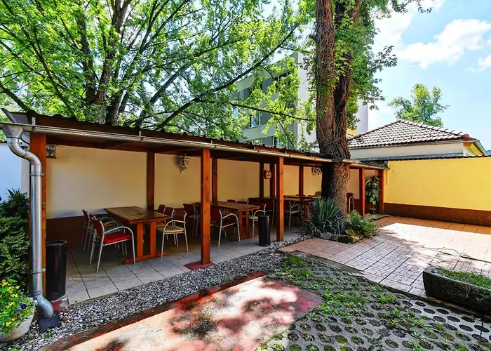 飞鹰酒店 3* 捷克布杰约维采